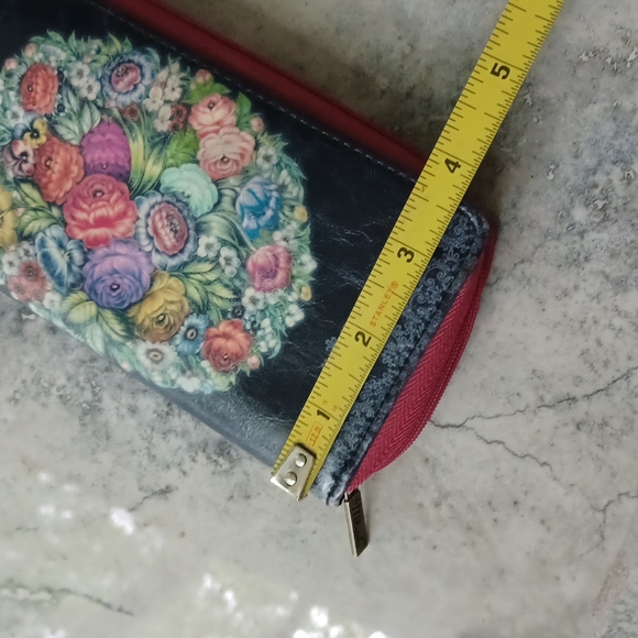 Wallet - Picture 9 of 16